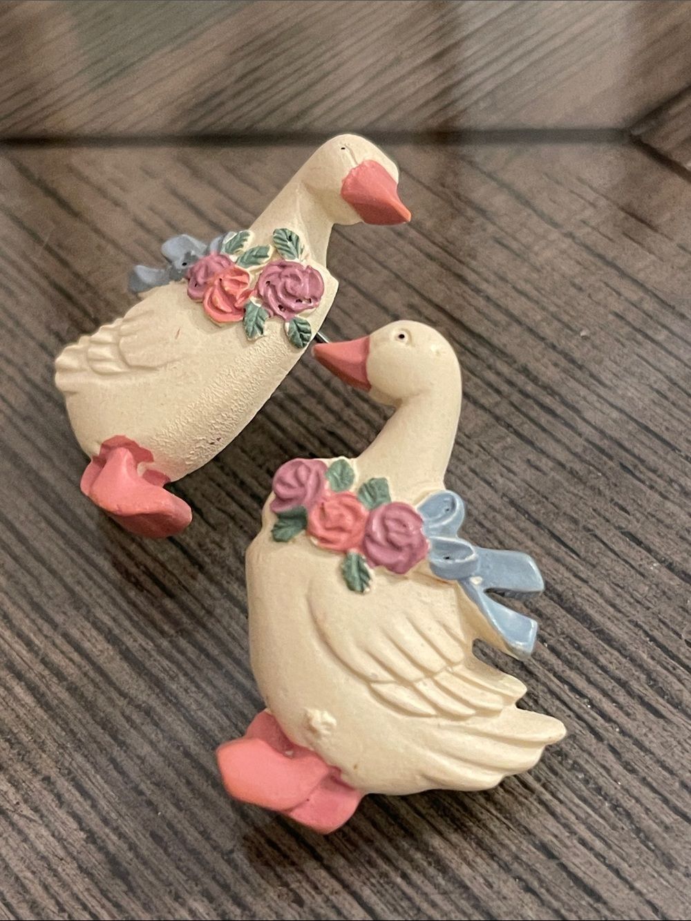 Vintage 1980s or 1990s Country-Style Goose Earrings Porch Goose Silly Goose - Picture 2 of 16